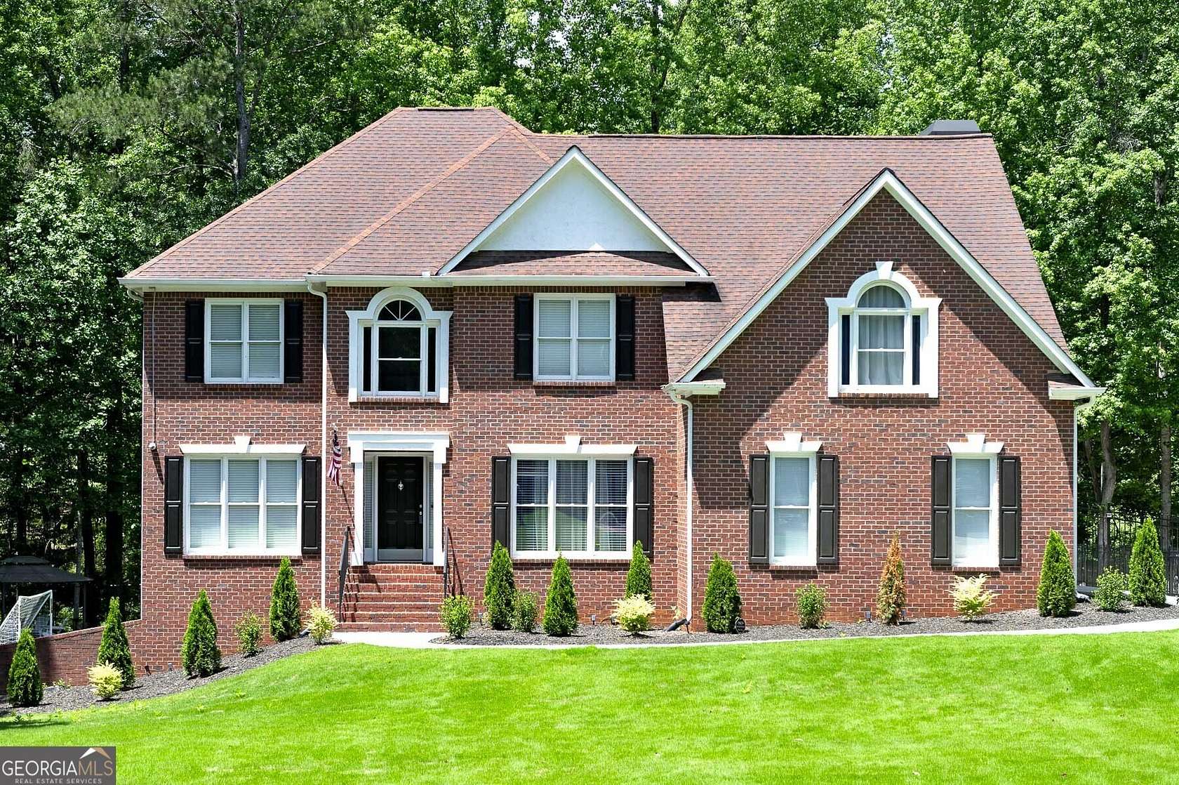 1.57 Acres of Land with Home for Lease in McDonough, Georgia