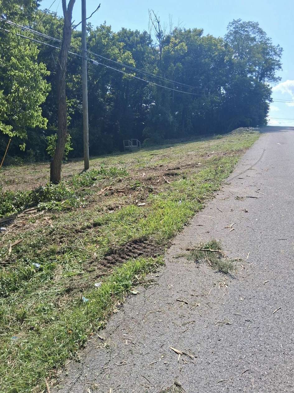 5 Acres of Residential Land for Sale in Hustonville, Kentucky