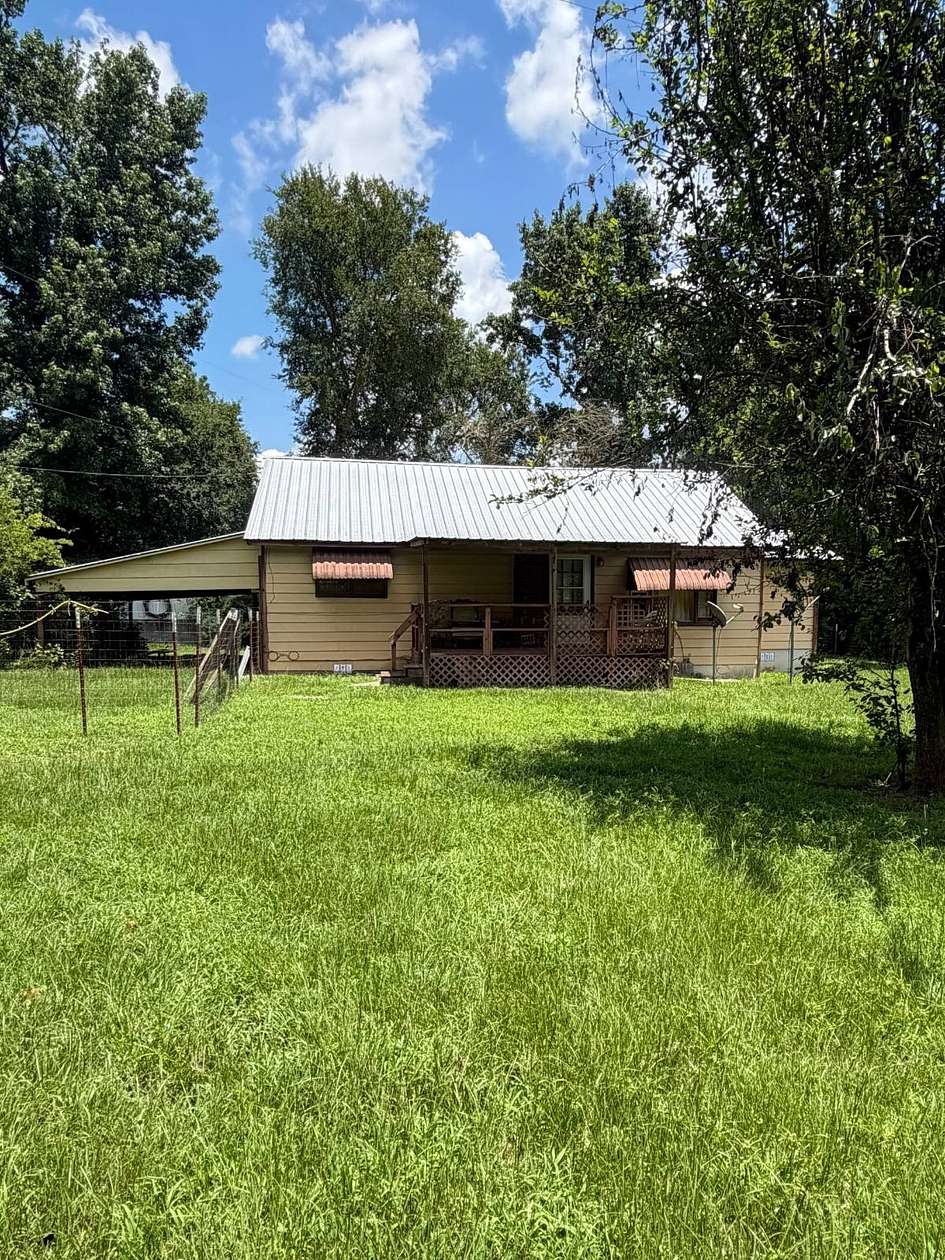 3 Acres of Land with Home for Sale in Hope, Arkansas