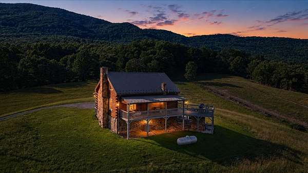 1,162 Acres of Recreational Land with Home for Sale in Tannersville, Virginia