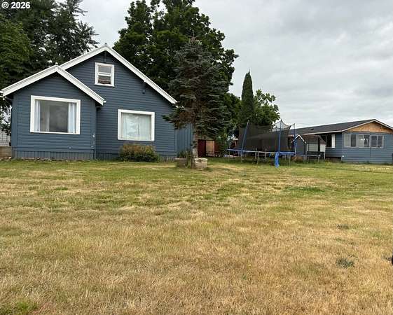 89.2 Acres of Agricultural Land with Home for Sale in Molalla, Oregon
