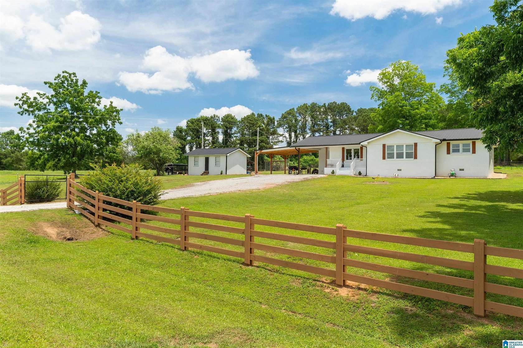 5.2 Acres of Land with Home for Sale in Roanoke, Alabama