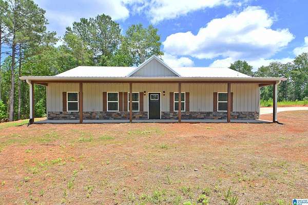 7.12 Acres of Land with Home for Sale in Lineville, Alabama