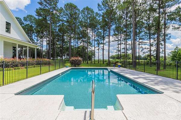 20 Acres of Recreational Land with Home for Sale in Portal, Georgia