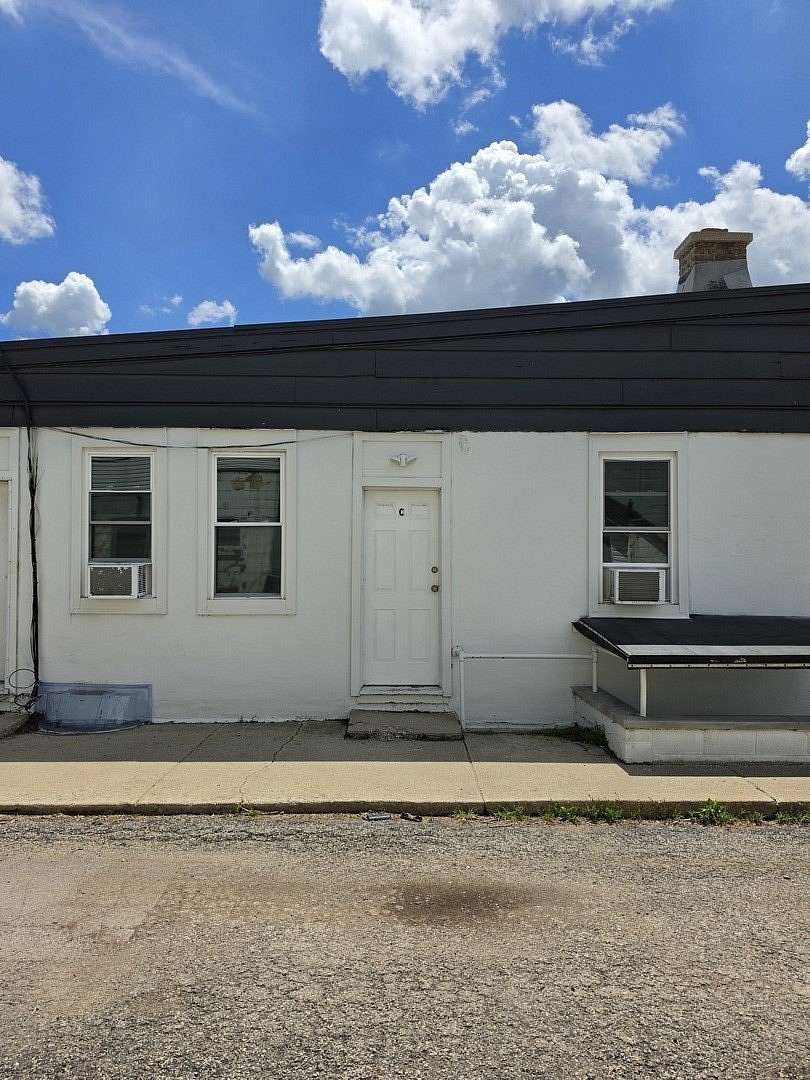 0.8 Acres of Land with Home for Lease in Crystal Lake, Illinois