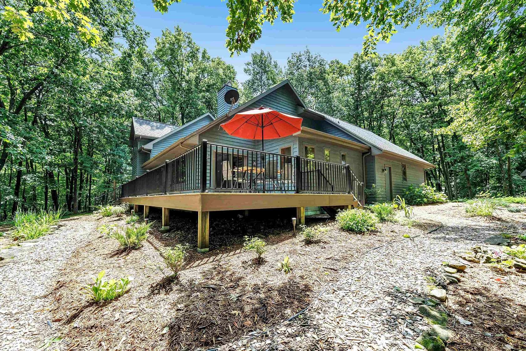 5 Acres of Land with Home for Sale in New London, Wisconsin