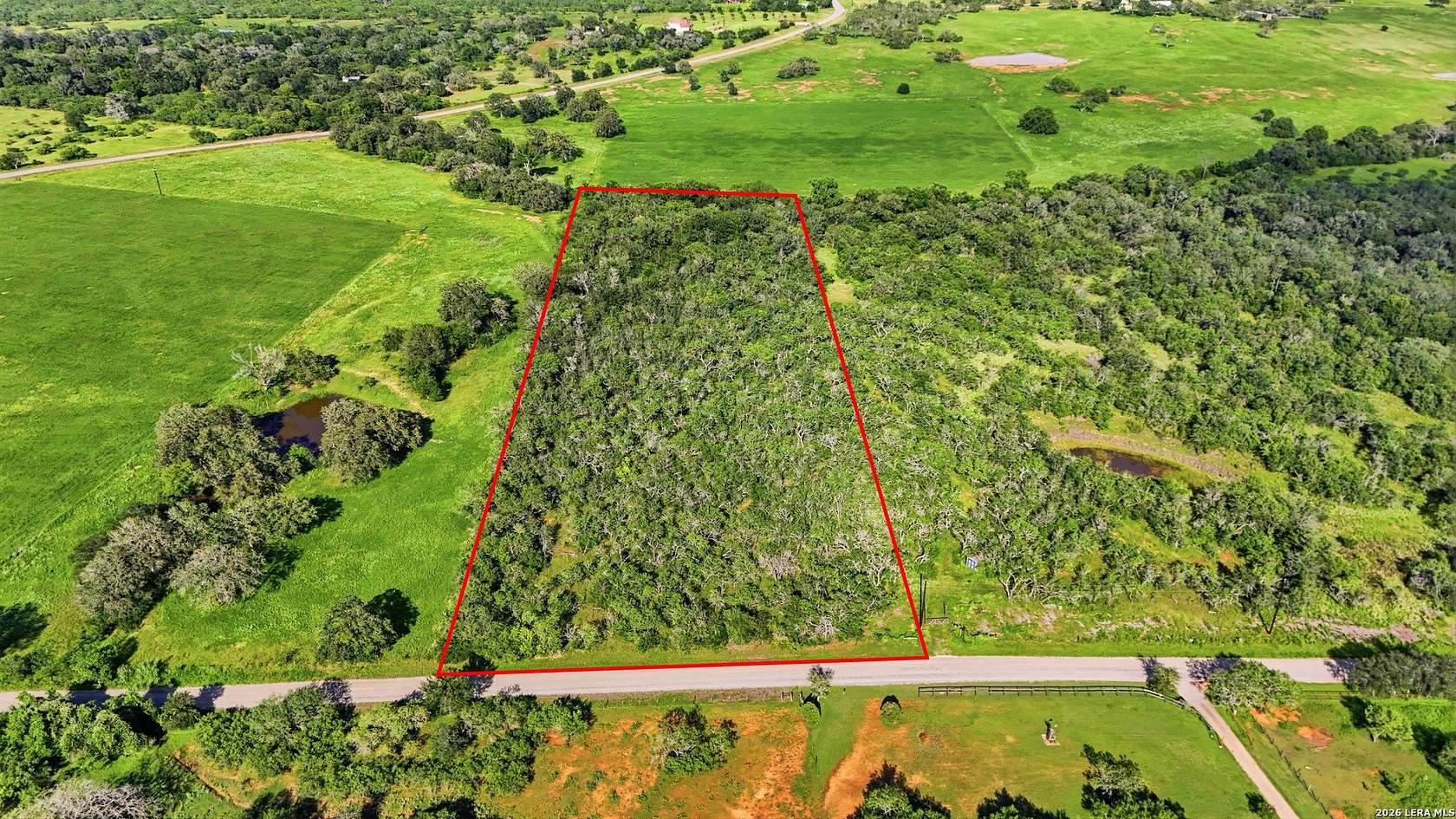 7.48 Acres of Residential Land for Sale in Seguin, Texas