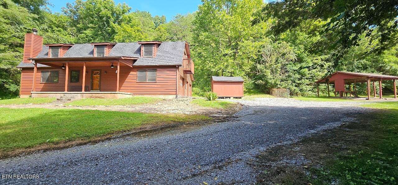 32 Acres of Recreational Land with Home for Sale in Luttrell, Tennessee