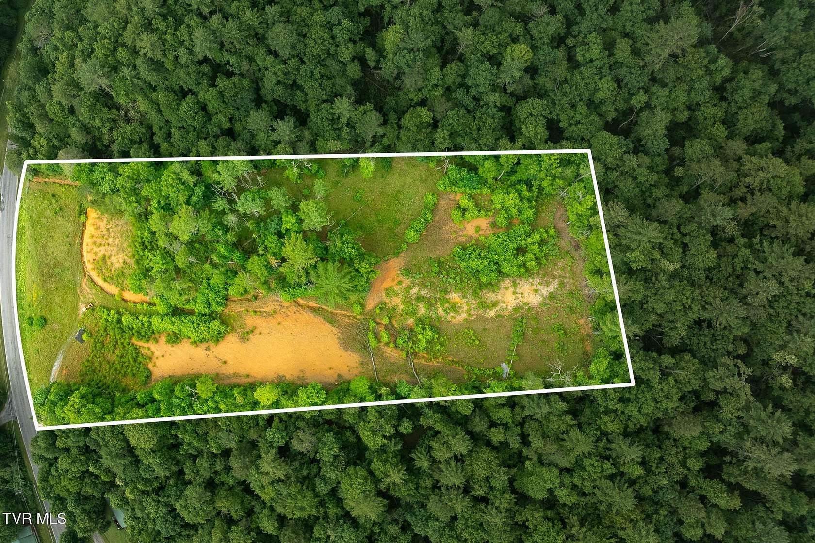 4.6 Acres of Residential Land for Sale in Unicoi, Tennessee