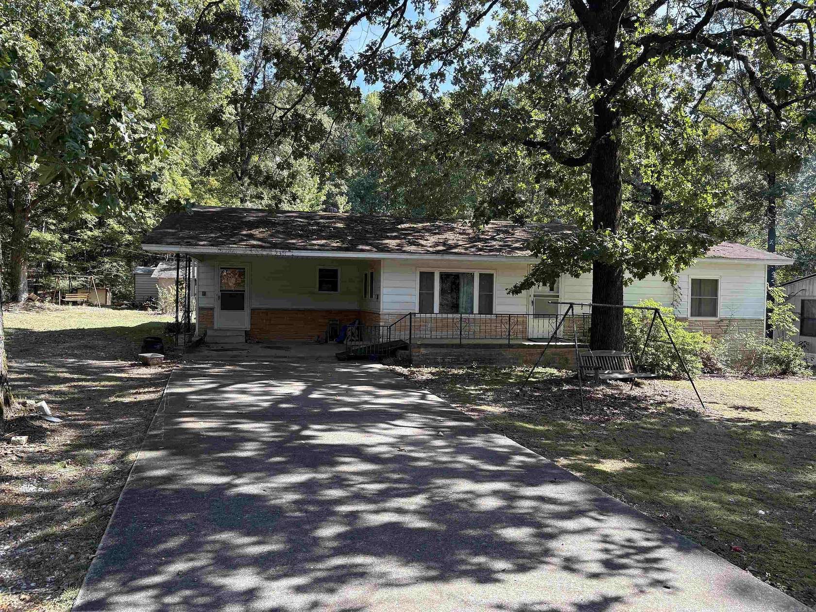 8 Acres of Land with Home for Sale in Little Rock, Arkansas
