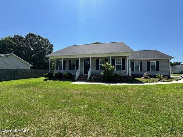 45 Acres of Land with Home for Lease in Jacksonville, North Carolina