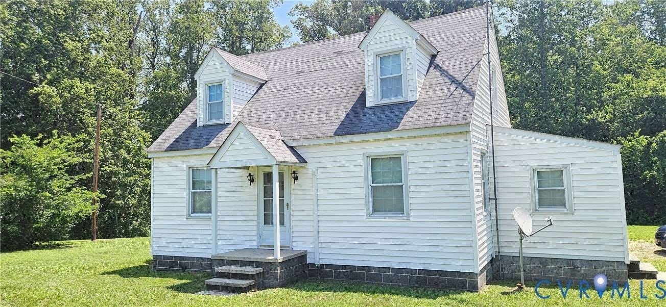 3.2 Acres of Land with Home for Sale in Tappahannock, Virginia