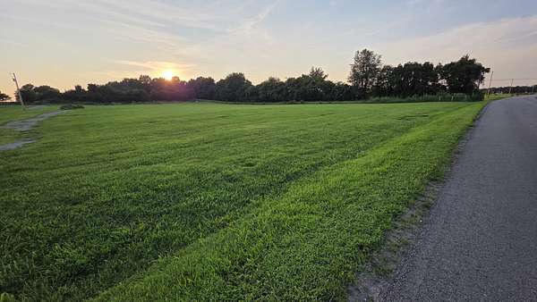 3 Acres of Residential Land for Sale in Chapel Hill, Tennessee