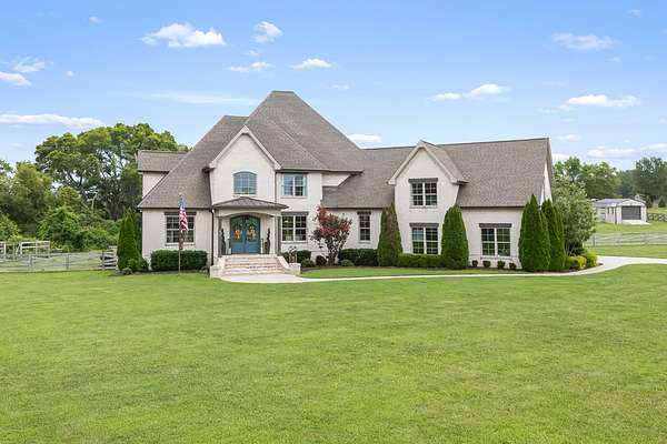 4 Acres of Land with Home for Sale in Gallatin, Tennessee