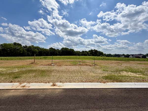 2 Acres of Residential Land for Sale in Clarksville, Tennessee