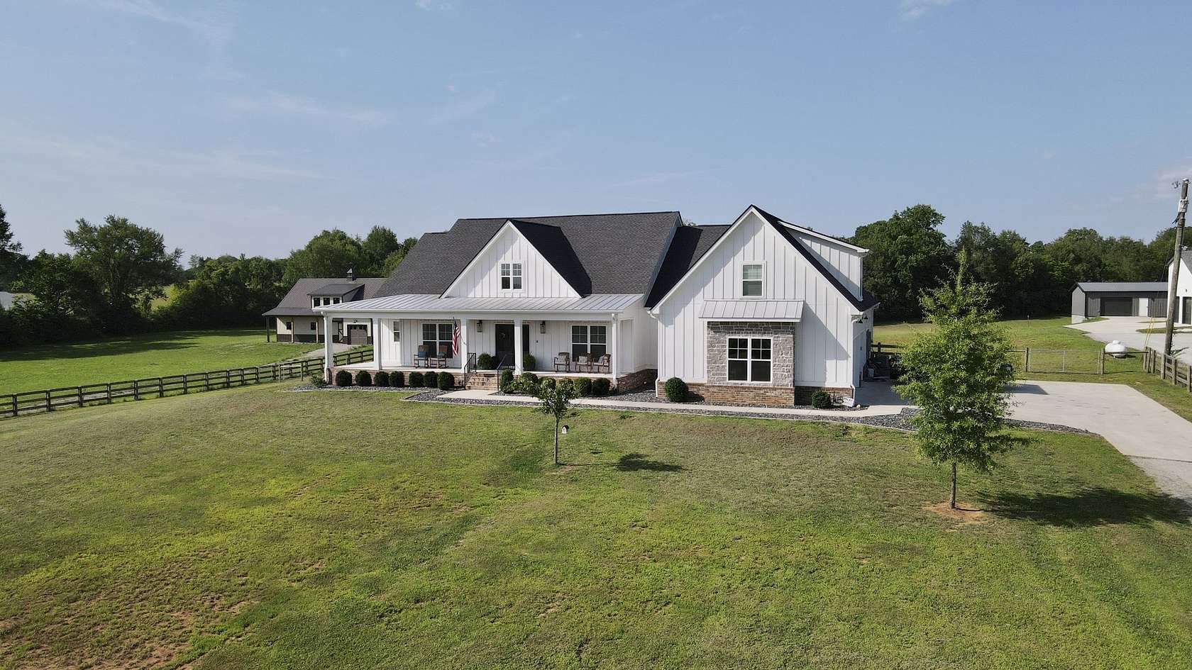4 Acres of Land with Home for Sale in Columbia, Tennessee