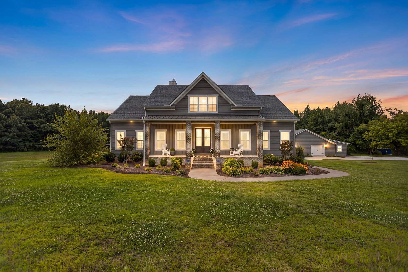 10 Acres of Land with Home for Sale in Hillsboro, Tennessee