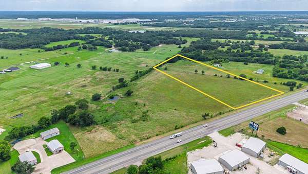 6.65 Acres of Mixed-Use Land for Sale in Greenville, Texas