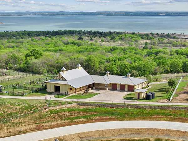 2 Acres of Residential Land for Sale in Sanger, Texas