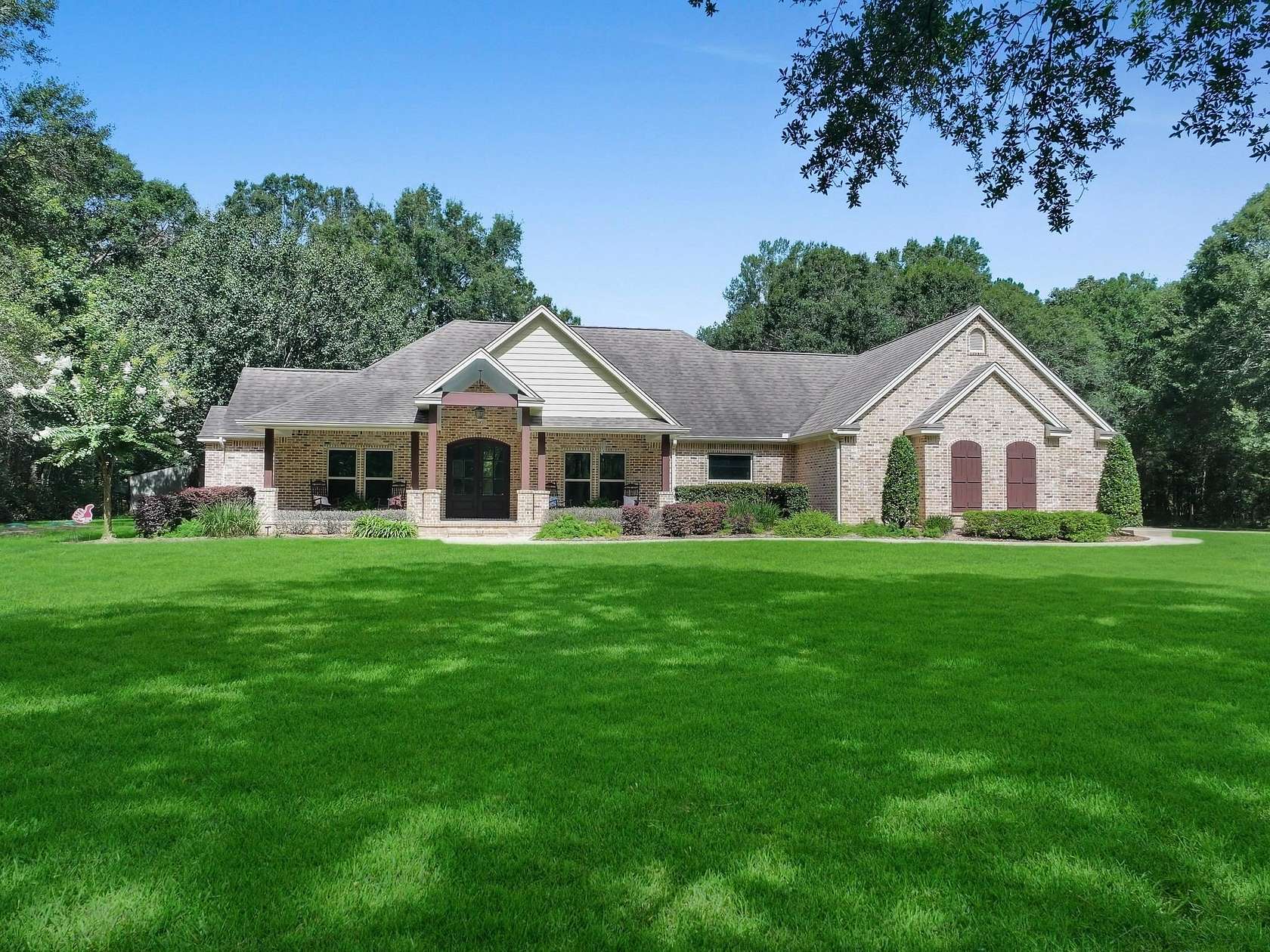 6.69 Acres of Improved Residential Land for Sale in Lumberton, Texas
