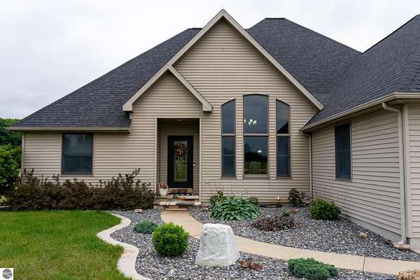 18 Acres of Land with Home for Sale in Mount Pleasant, Michigan