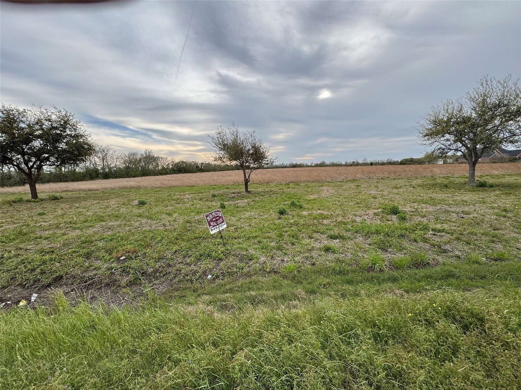 7 Acres of Land for Sale in Danbury, Texas