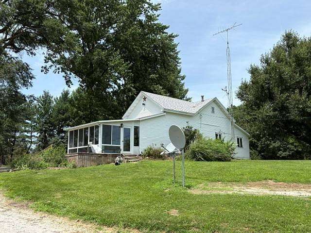 4.28 Acres of Land with Home for Sale in Virginia, Illinois