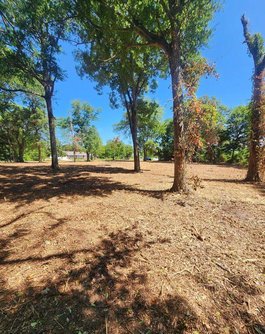 1.15 Acres of Residential Land for Sale in Hubert, North Carolina