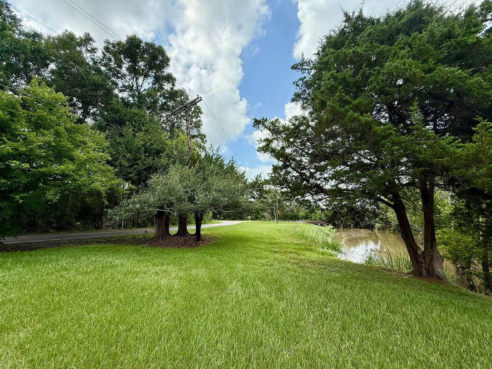 1.26 Acres of Residential Land for Sale in Abbeville, Louisiana
