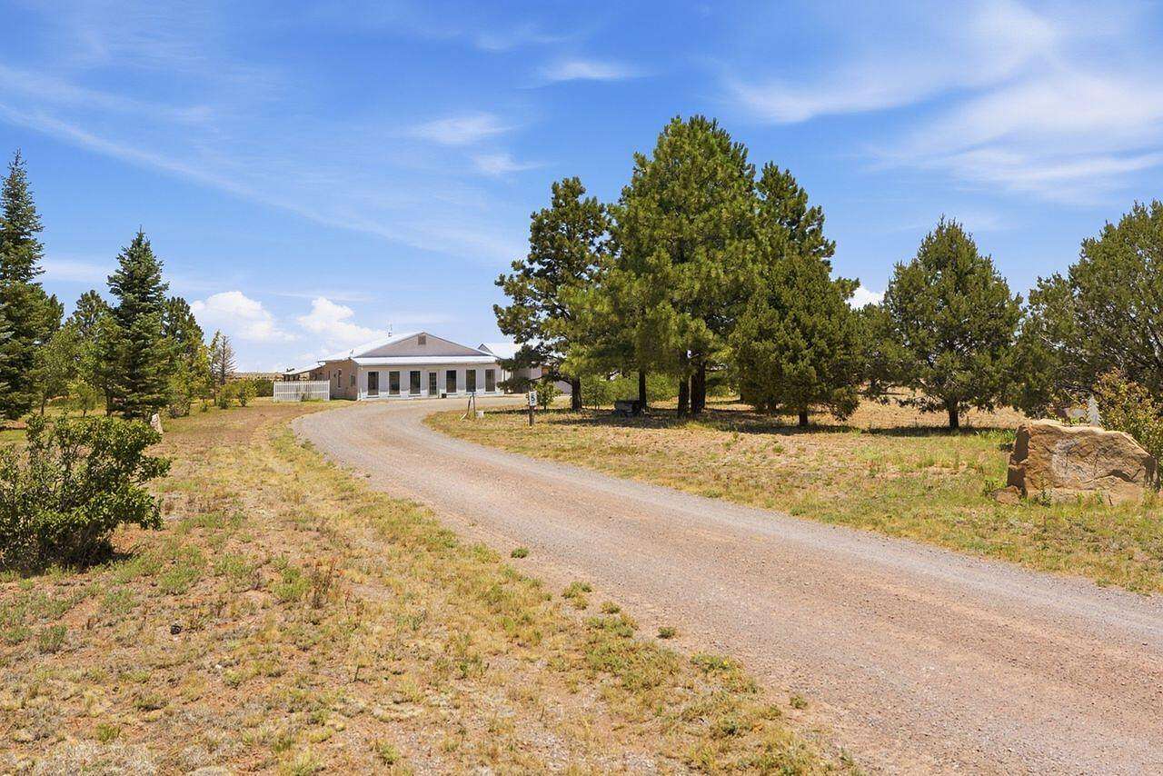 17 Acres of Land with Home for Sale in Mountainair, New Mexico