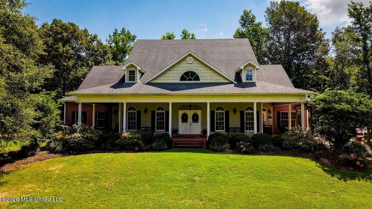 70 Acres of Land with Home for Sale in Monticello, Mississippi