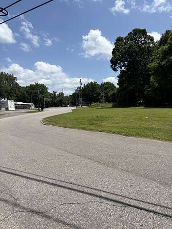 1.14 Acres of Residential Land for Sale in McKenzie, Tennessee