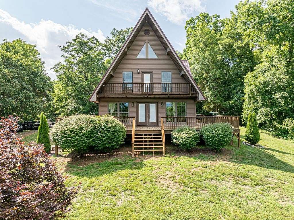 10.5 Acres of Land with Home for Sale in Abingdon, Virginia