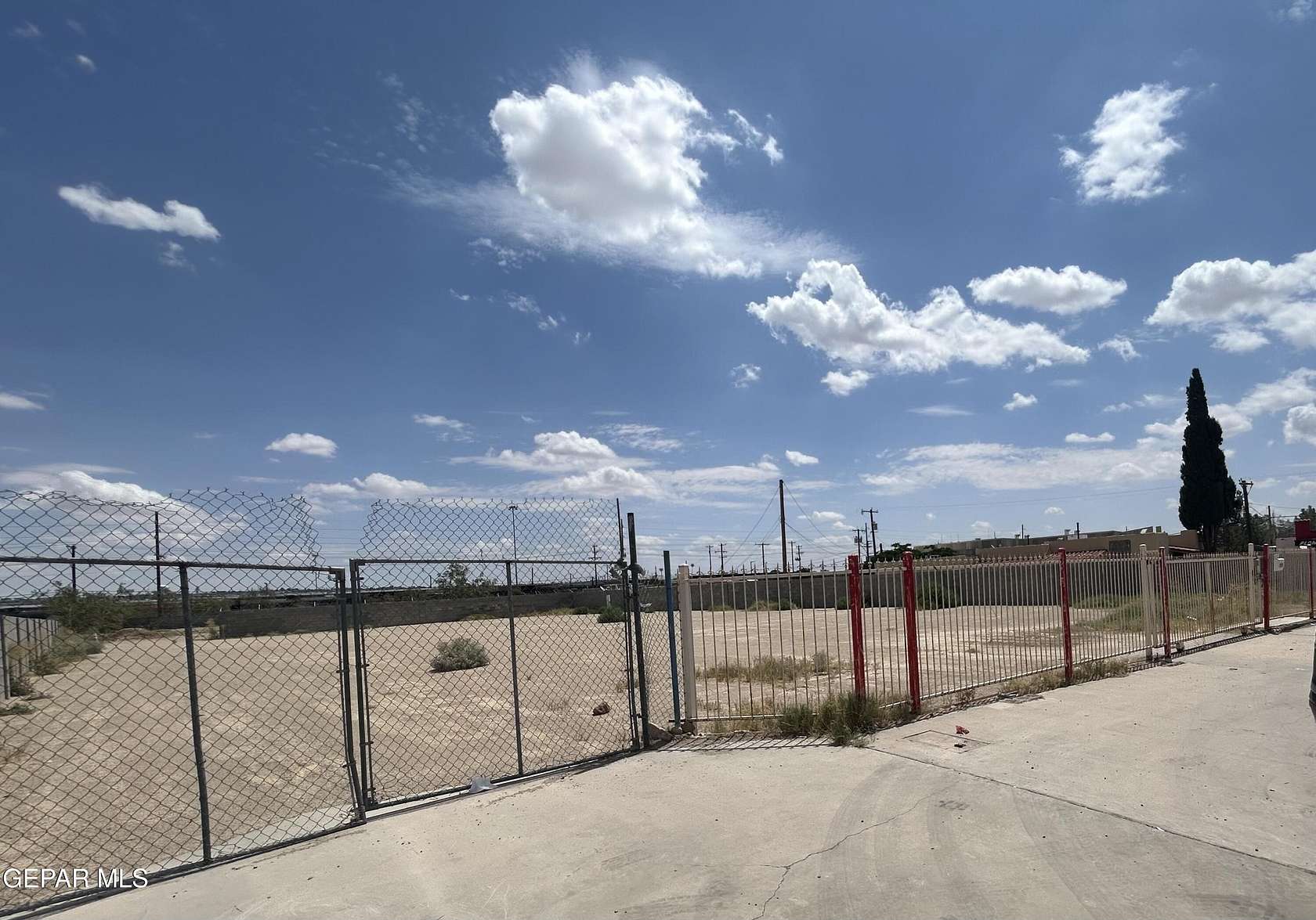 0.91 Acres of Commercial Land for Sale in El Paso, Texas