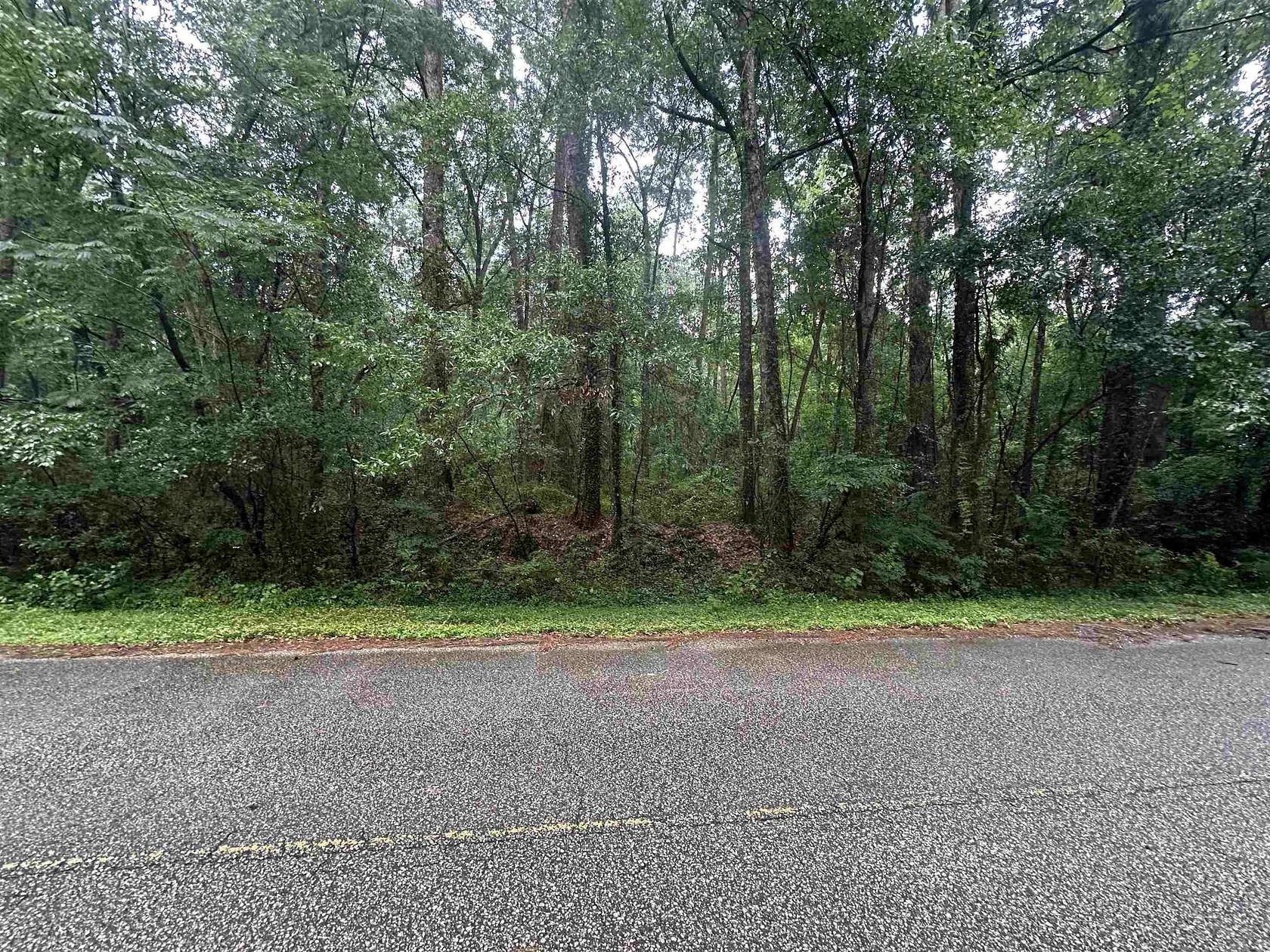 2.75 Acres of Land for Sale in Tallahassee, Florida