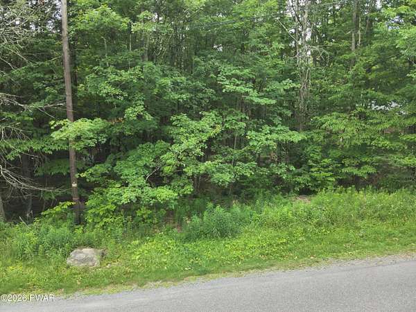 0.4 Acres of Residential Land for Sale in Lake Ariel, Pennsylvania