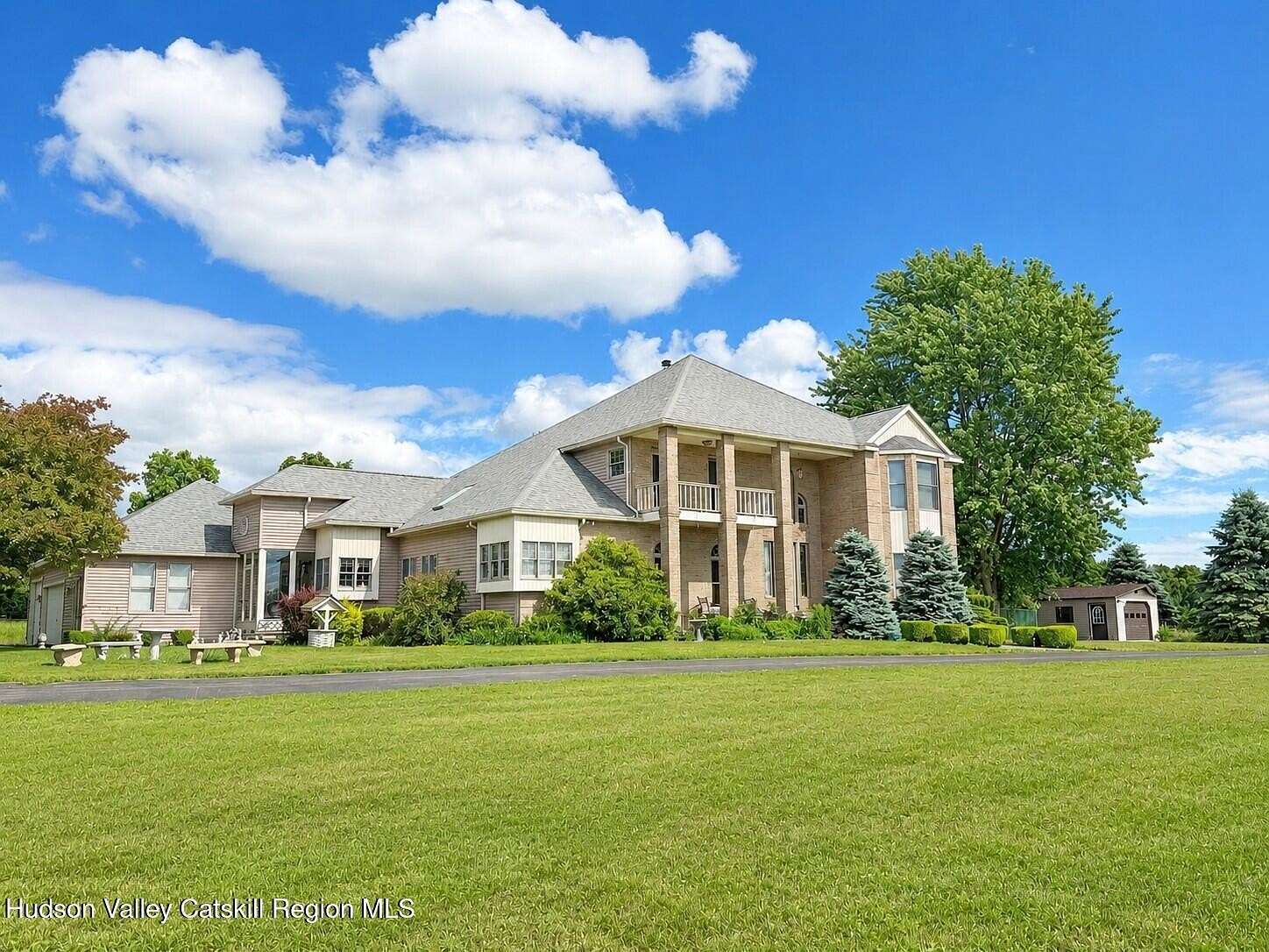 19 Acres of Land with Home for Sale in Hudson, New York