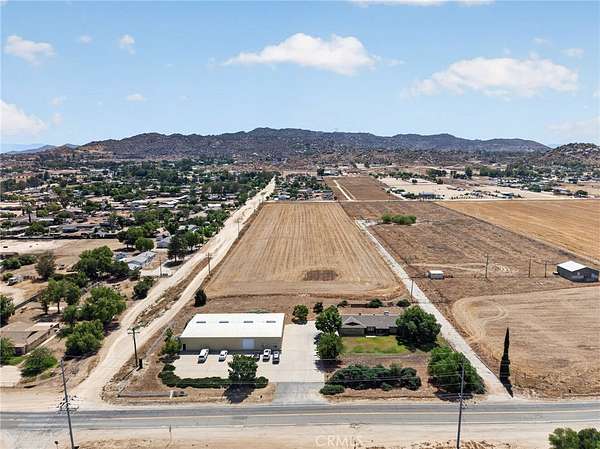 18.6 Acres of Land with Home for Sale in Menifee, California