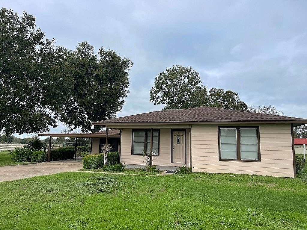 6.19 Acres of Land with Home for Sale in La Grange, Texas