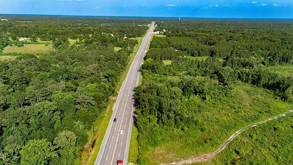 10 Acres of Mixed-Use Land for Sale in Lufkin, Texas