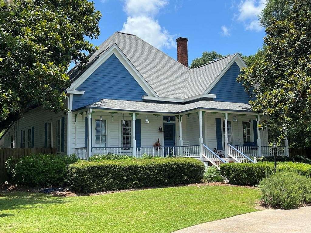 1.54 Acres of Land with Home for Sale in Headland, Alabama