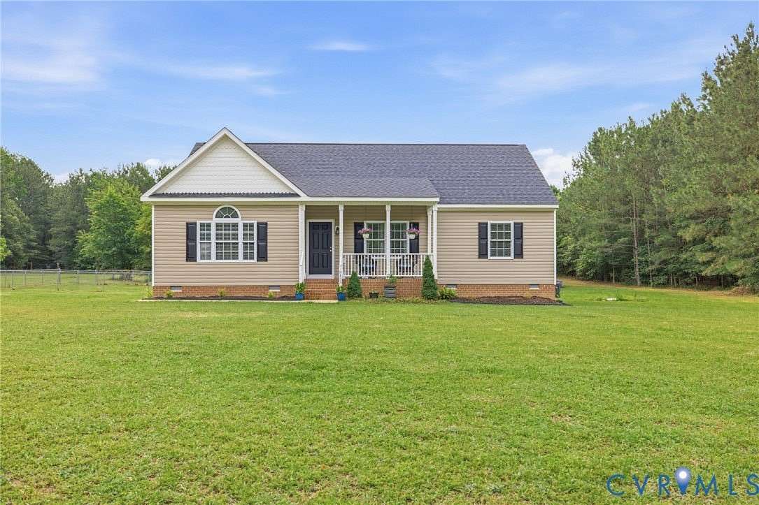 5.2 Acres of Land with Home for Sale in Disputanta, Virginia