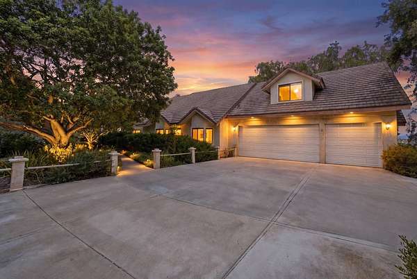 2 Acres of Land with Home for Sale in Fallbrook, California