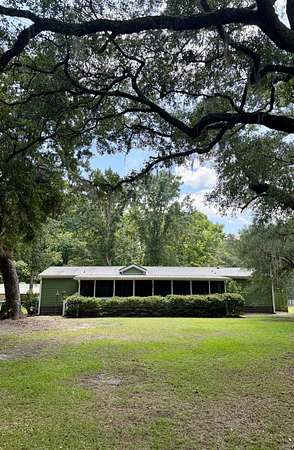 5.1 Acres of Land with Home for Sale in Ridgeland, South Carolina