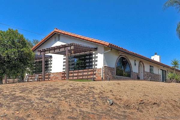 3.1 Acres of Land with Home for Sale in Valley Center, California