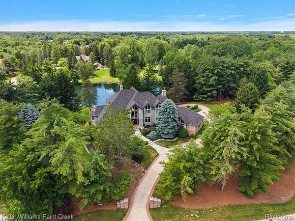 2.6 Acres of Land with Home for Sale in Grand Blanc, Michigan