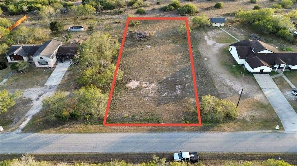 1 Acre of Residential Land for Sale in Kingsville, Texas