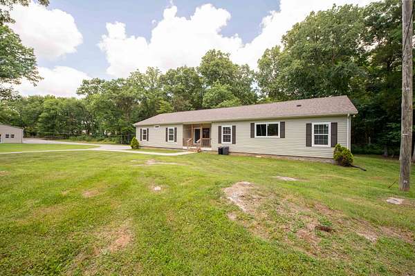 5 Acres of Land with Home for Sale in Murfreesboro, Tennessee