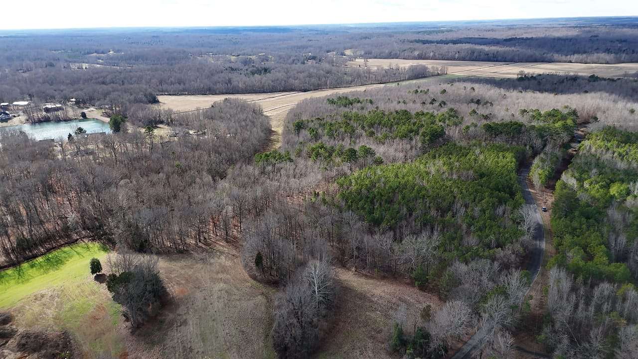 10.4 Acres of Recreational Land for Sale in Camden, Tennessee