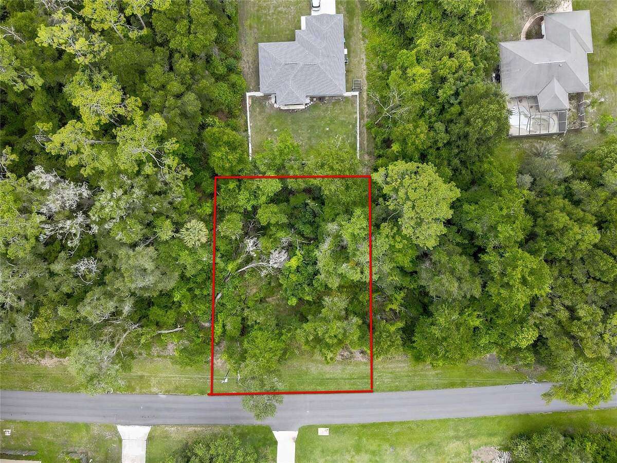 0.25 Acres of Residential Land for Sale in Citrus Springs, Florida